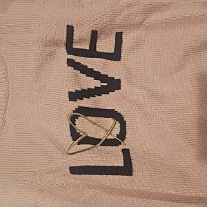 Long sleeve cotton/yarn top